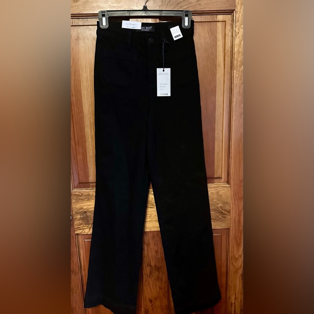 NWT Judy Blue 
Black  0/24